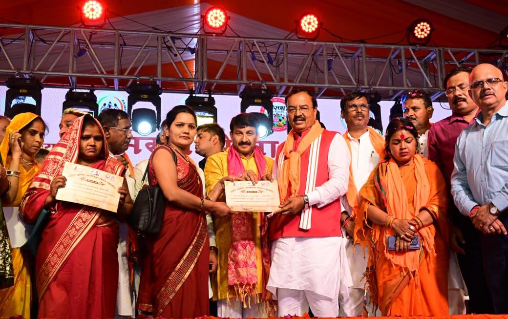 Prayagraj Saras Mela 2026, प्रयागराज सरस मेला, Saras Mela Prayagraj news, Keshav Prasad Maurya news, स्वयं सहायता समूह उत्तर प्रदेश, SHG women Uttar Pradesh, Prayagraj news today, UP government women empowerment, Saras Mahotsav Prayagraj 2026, Prayagraj regional Saras fair, Uttar Pradesh rural livelihood mission news, Prayagraj event news, UP government schemes for women, SHG financial support UP, Prayagraj parade ground event news,सरस मेला प्रयागराज, Saras fair Prayagraj Uttar Pradesh, Keshav Prasad Maurya Saras Mela speech, SHG women empowerment UP, Prayagraj parade ground Saras fair event, Uttar Pradesh government women schemes news, rural livelihood mission UP news, Prayagraj cultural event news, Manoj Tiwari Kailash Kher performance Prayagraj, UP women empowerment program news,#PrayagrajSarasMela, #SarasMela2026, #KeshavPrasadMaurya, #UPNews, #WomenEmpowermentUP, #SHGWomen, #UttarPradeshGovernment, #PrayagrajNews, #LakhpatiDidi, #RuralLivelihoodMission,