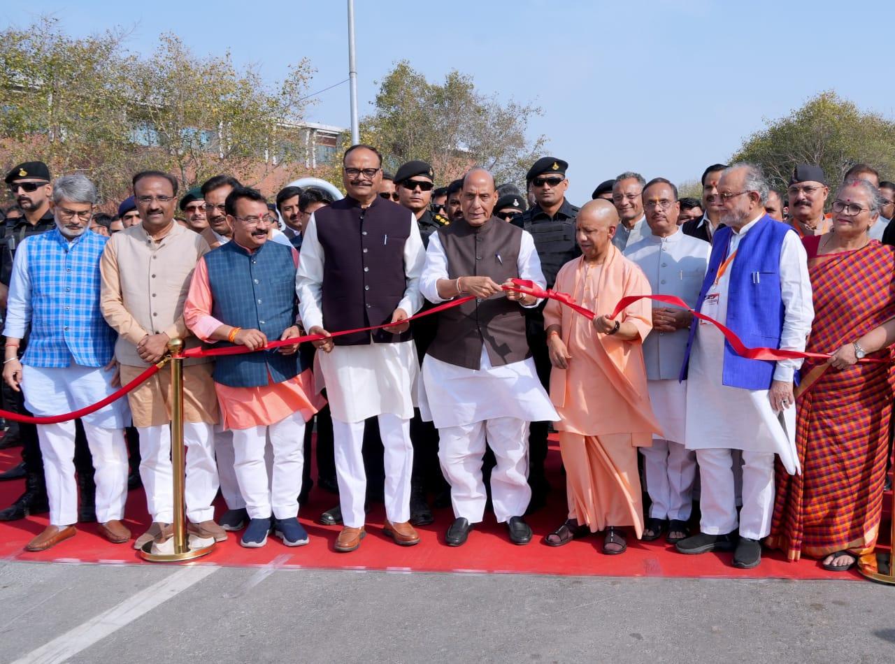 Lucknow Green Corridor news, लखनऊ ग्रीन कॉरिडोर फेज 2 उद्घाटन, Rajnath Singh Lucknow program, Yogi Adityanath Lucknow project, LDA Green Corridor project, Lucknow traffic relief news, Lucknow infrastructure project, Uttar Pradesh development news, Green Corridor phase 2 Lucknow,#LucknowNews #GreenCorridor #RajnathSingh #YogiAdityanath #UPDevelopment #LucknowTraffic #InfrastructureUP #LDA,