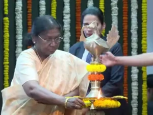 Droupadi Murmu Mathura visit, cancer unit Vrindavan hospital, Ramakrishna Mission hospital news, President Murmu UP visit, healthcare news UP, कैंसर यूनिट उद्घाटन,President Murmu Vrindavan visit, Ramakrishna Mission hospital image, cancer treatment unit India, Vrindavan temple visit, Premanand Ji Ashram photo,Mathura news today, Vrindavan hospital news, President Droupadi Murmu visit UP, cancer treatment India news, Ramakrishna Mission hospital Vrindavan, UP healthcare development, spiritual visit Vrindavan news, India health infrastructure news, #MathuraNews, #Vrindavan, #PresidentMurmu, #Healthcare, #CancerCare, #UPNews, #BreakingNews,