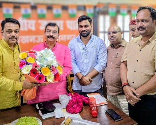 भाजपा लखनऊ महानगर अध्यक्ष आनंद द्विवेदी, संजय तिवारी मंडल अध्यक्ष मुलाकात, BJP Lucknow Mahanagar Adhyaksh Anand Dwivedi, Sanjay Tiwari BJP Lucknow news, लखनऊ भाजपा संगठन समाचार, BJP organization news Lucknow Uttar Pradesh, BJP membership campaign Lucknow, SIR campaign BJP Lucknow, Lucknow political news BJP meeting, उत्तर प्रदेश भाजपा संगठन खबर, Lucknow BJP leaders meeting news, Uttar Pradesh BJP organization update,भाजपा लखनऊ समाचार, आनंद द्विवेदी भाजपा लखनऊ, संजय तिवारी भाजपा मंडल अध्यक्ष, BJP Lucknow political news, Lucknow BJP meeting update, Uttar Pradesh BJP organization news, BJP membership campaign Lucknow, SIR campaign BJP Lucknow, Lucknow political leaders meeting news, भाजपा संगठन विस्तार लखनऊ, #BJP, #BJPLucknow, #AnandDwivedi, #SanjayTiwari, #LucknowNews, #UPPolitics, #BJPOrganization, #PoliticalNews,